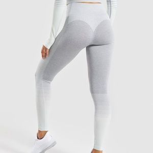 Gymshark Amplify Seamless Leggings - Light Grey Marl/Sea Foam Green
